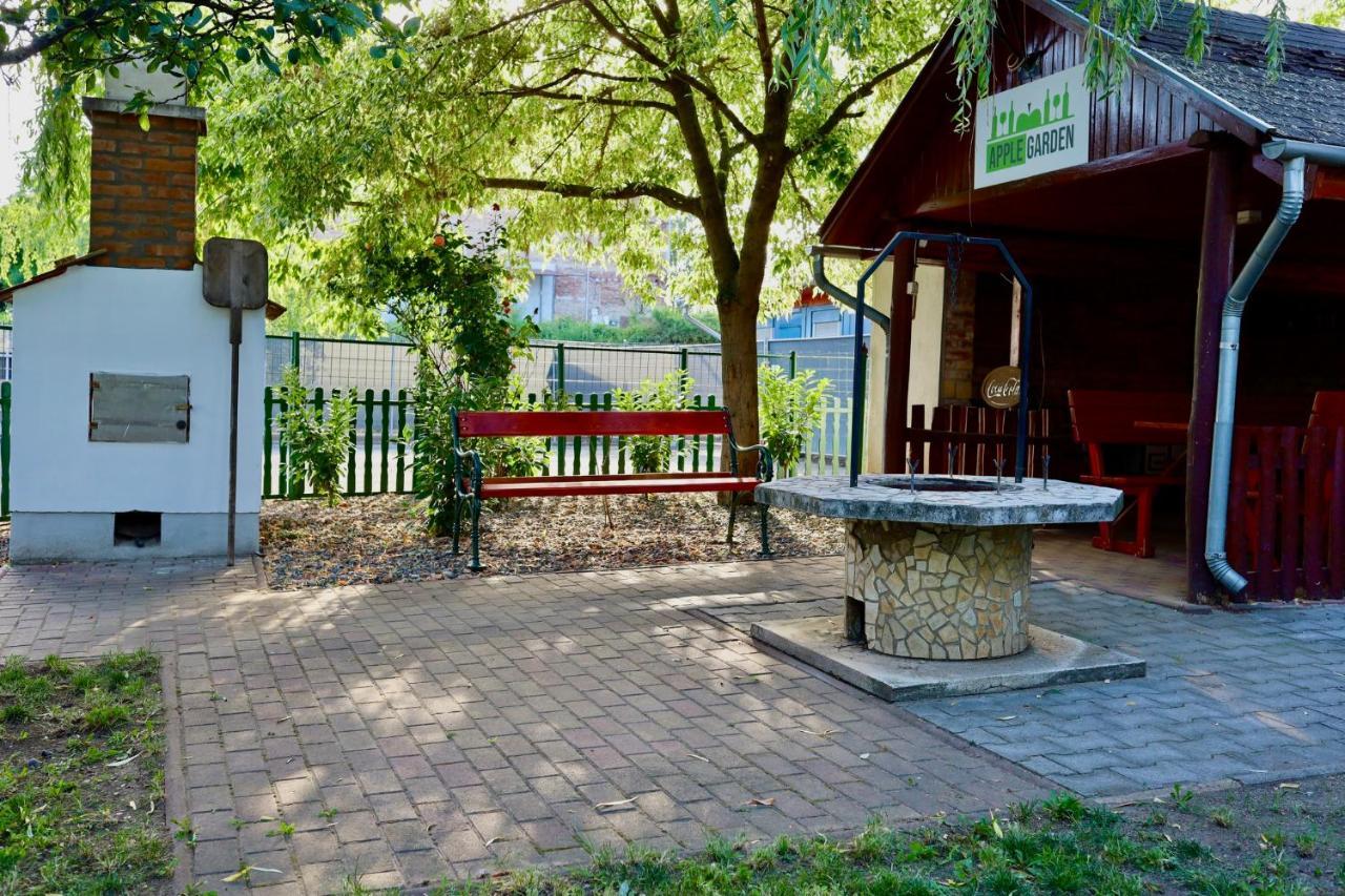 Applegarden Villa Debrecen Kültér fotó