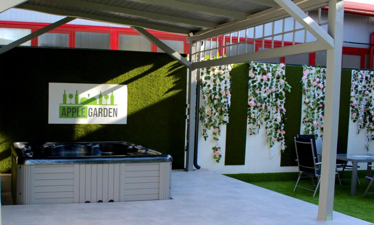 Applegarden Villa Debrecen Kültér fotó
